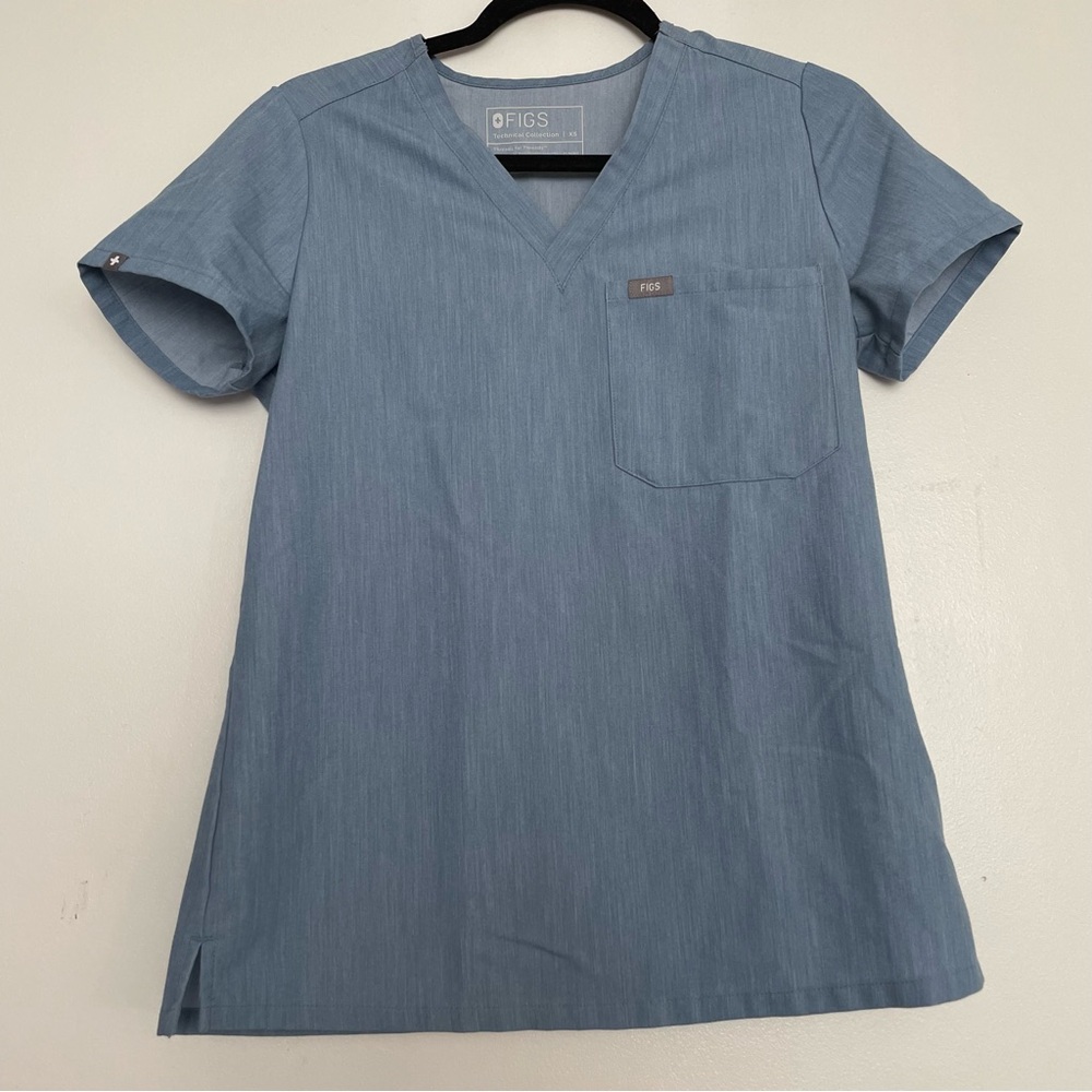 Women’s FIGS Catarina One-Pocket Scrub Top Heather Indigo 1860 Size XS